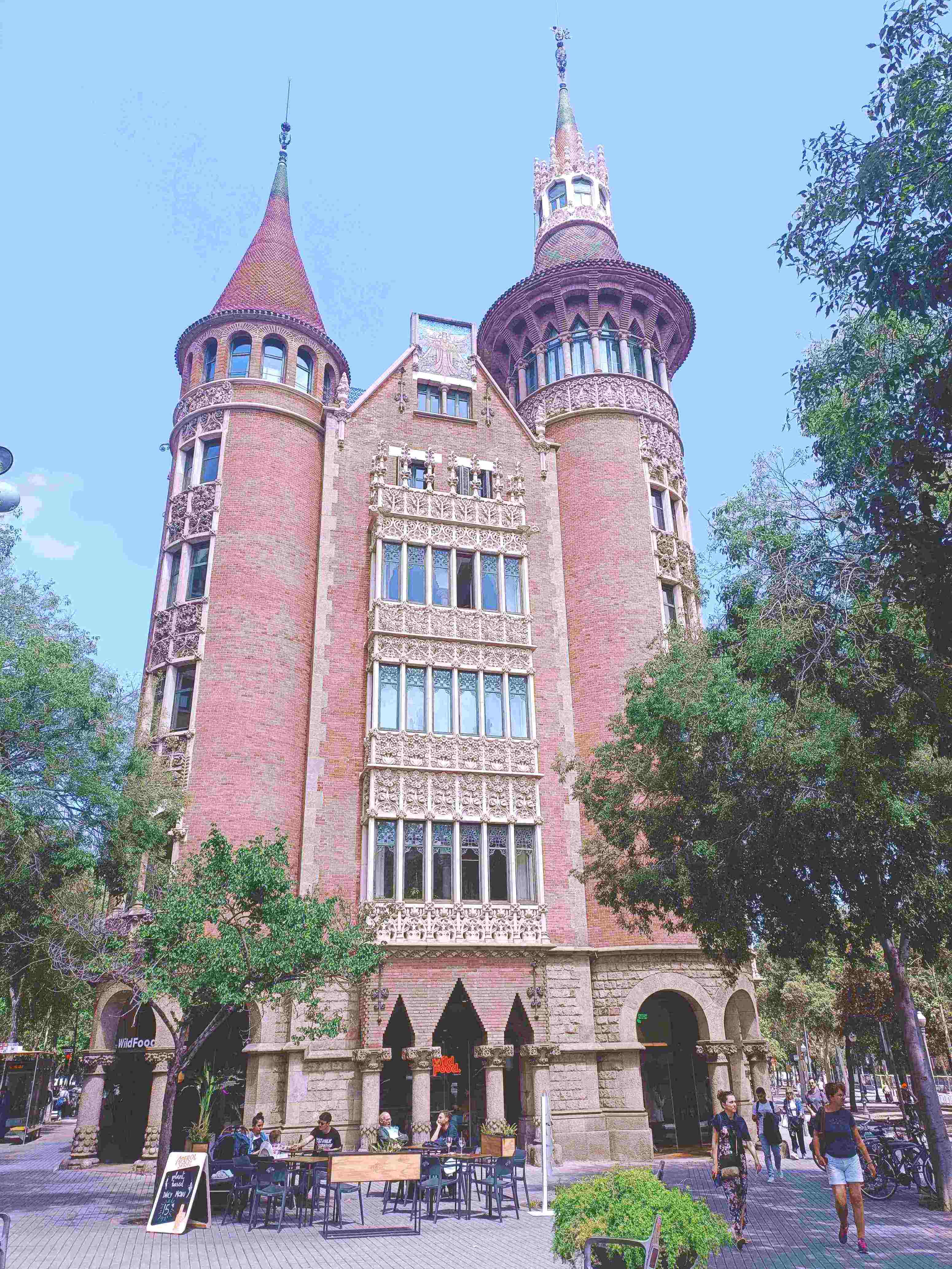 12 Casa de les Puntxes
