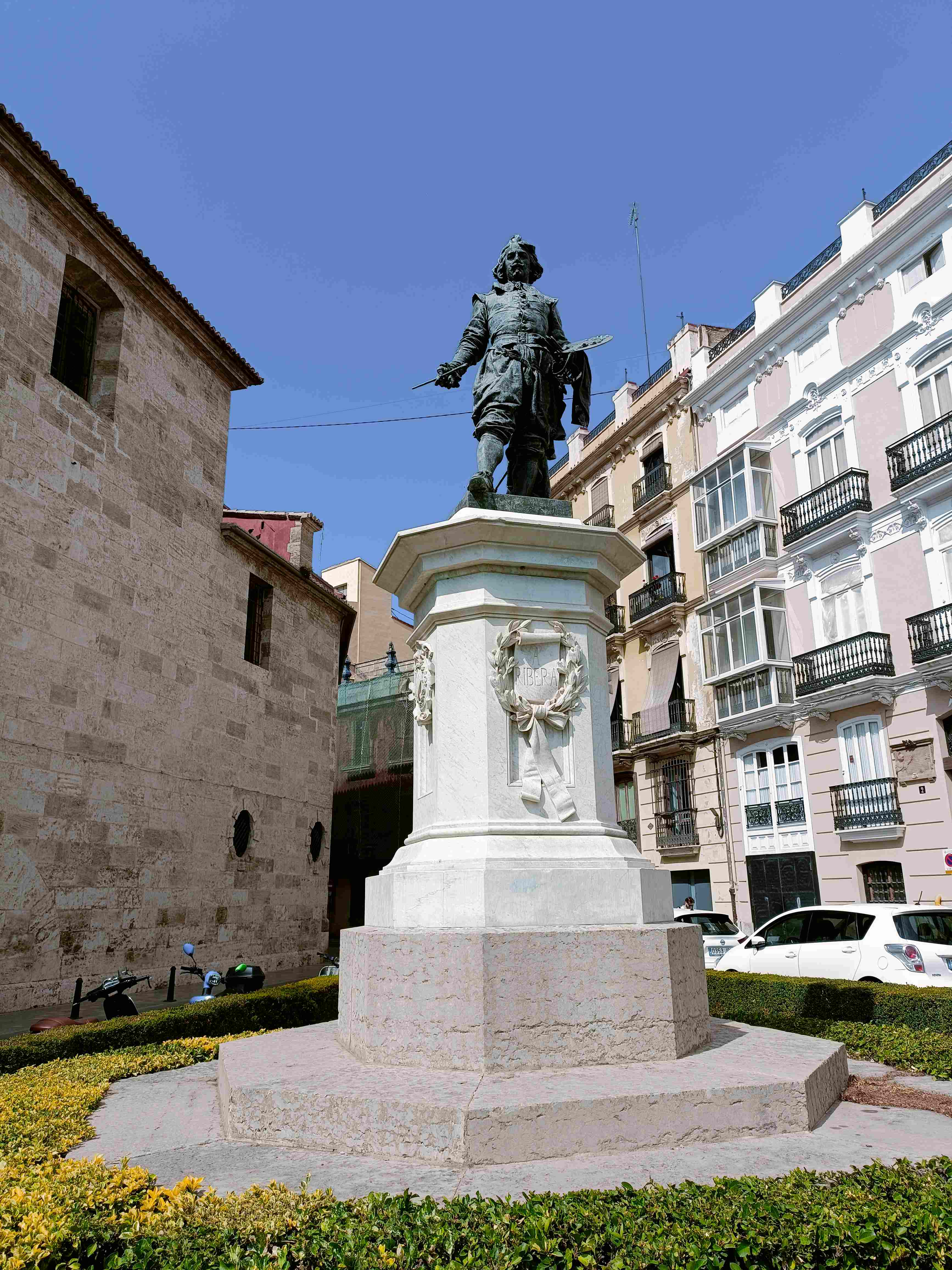 Ribera Plaza Poeta Llorente